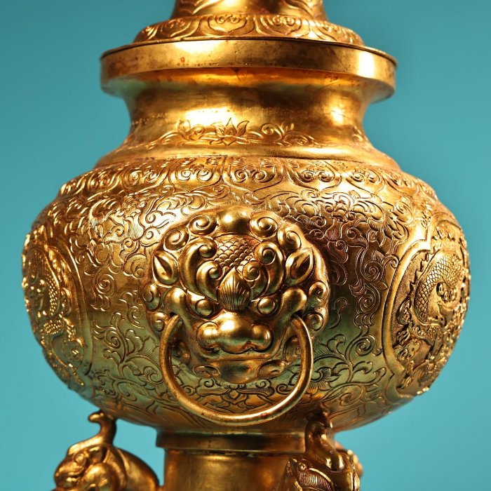 珍品舊藏收純銅全銅高浮雕鏨刻鎏金熏香爐工藝精湛器型款式精美重2400克