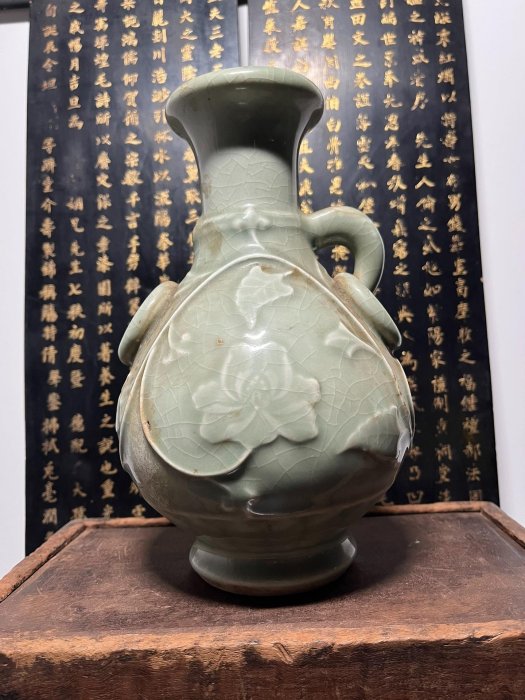 中国骨董　南宋～元時代　青磁劃牡丹花紋不遊環耳瓶　龍泉窯　花入　茶道具(N-2) 中国骨董 南宋～元時代 青磁劃牡丹花紋不遊環耳瓶 龍泉窯