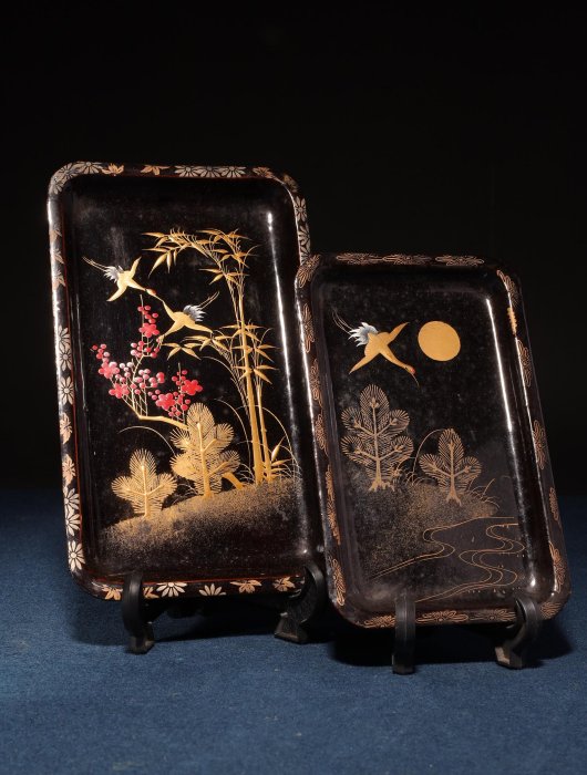 時代 漆芸 鶴図 金銀蒔絵 曙塗 八足 二段卓 木製 花台 銀露【MA661】 時代 漆芸 鶴図 金銀蒔絵 曙塗 八足 二段卓 木製 花台 銀露【MA661