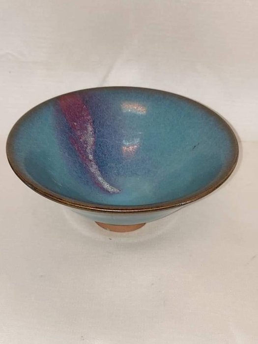 逆天國寶北宋鈞官窯斗笠形窯變瓷碗真品邱湖金寶物博物館收藏在宋代就