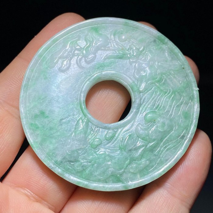 嚴選天然老翡翠，二級品相，適合收藏與佩戴26354 翡翠手镯翡翠珠链材质 