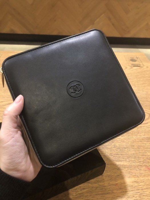香奈兒 Chanel 美妝櫃 禮品 黑色化妝盒 儲物盒 化妝包 禮盒裝 低調奢華🎀