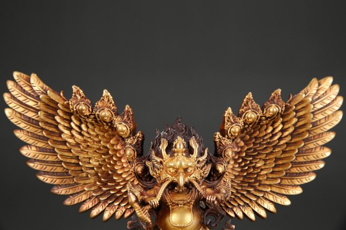 可議價明精鑄紫銅胎鎏金迦樓羅（金翅大鵬鳥）造像【規格】高12.5cm 寬