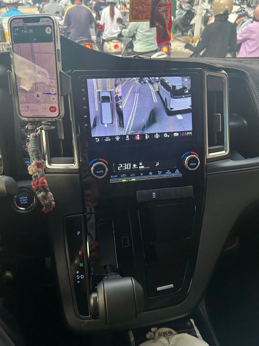 北中南店面安裝/toyota granvia 安卓機/前後行車記錄器/倒車鏡頭/360環景