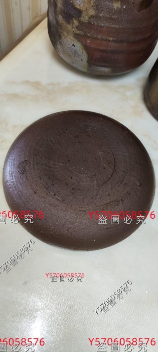 日本)備前燒茶洗(筆洗) 泥料材質：岡山稻田泥作者：曉溪陶古火痕，窯汗