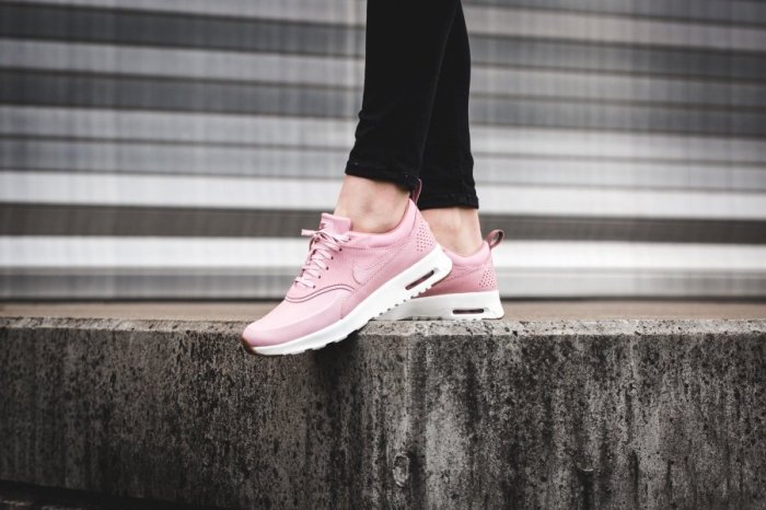 air max thea rust pink