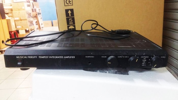 絕版】【英國製musical fidelity tempest 】綜合擴大機| Yahoo拍賣