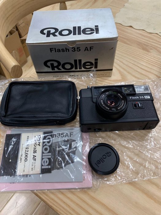 推薦收藏！Rollei Flash 35 AF 全新未啟封的旁軸相機，配齊取景器與