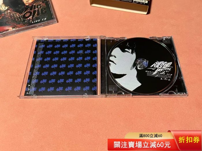 12924○台湾 2vcd box 『The one演唱會 旗鑑版 live 限定フィギュア