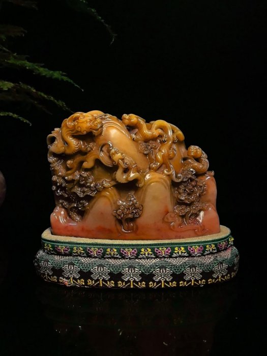 壽山石極品紅絡田黃印章擺件大清著名雕刻家【吳昌碩】之藏品取材上乘紅