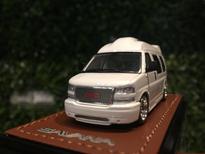 GOC 1/64 GMC SAVANA サバナ サバンナ 白 ホワイト アメ車 GMCサバナ