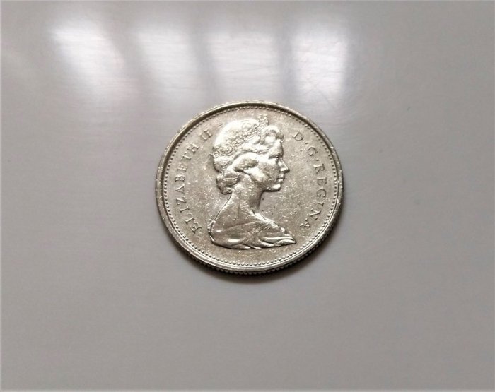 1974 年CANADA 加拿大伊莉莎白2世Queen Elizabeth II 麋鹿25 CENTS