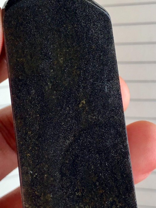 嚴選老壽山牛角凍石，72.26.26mm 精緻尺寸，結實光潤，色澤豐富