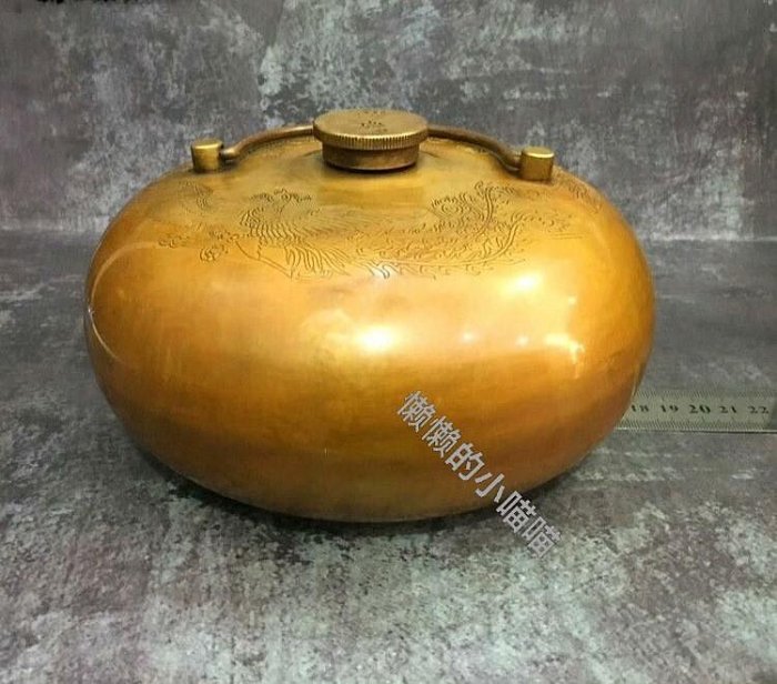 銅製 龍鳳壺 懐炉 湯押子 暖炉 暖手壺 湯婆子 工芸品 置物 嚴選古董龍鳳銅暖手壺，冬日暖手必備黃銅湯婆子，包漿古樸自然。 古董