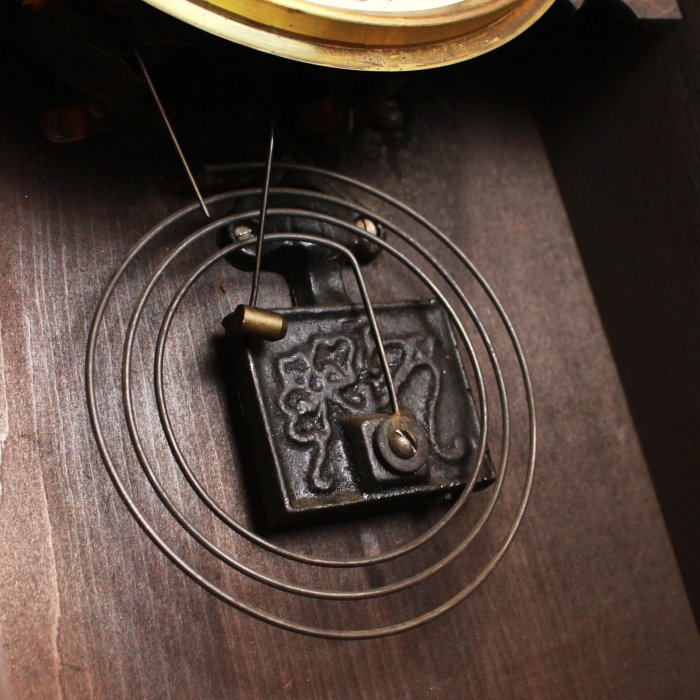 桑園の】日本老件古董EIKOSHA 英工舍機械鐘機械式手上鍊實木框老