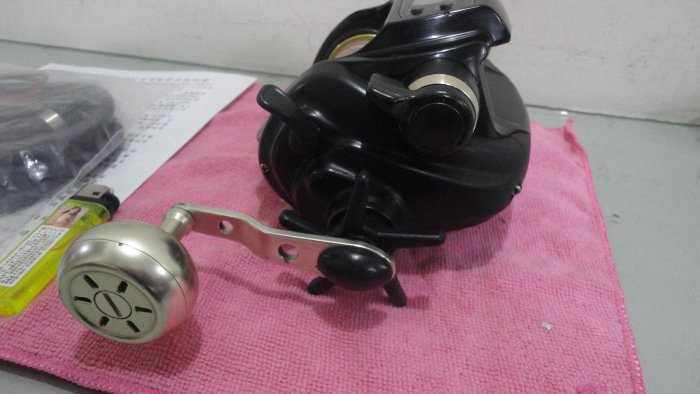 【通電、動作確認済】DAIWA TANACOM 1000 コード付 ダイワ 日本製DAIWA TANACOM 黑寶1000 電動捲線器，有瞬動，有自動晃餌| Yahoo拍賣