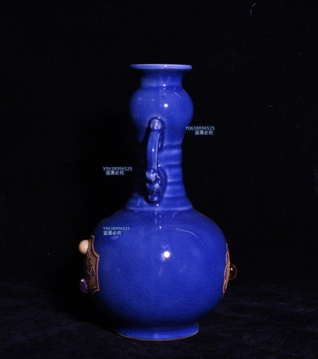 宋官窑宝石蓝釉刻字描金镶宝石双耳瓶，高23×13厘米200925 鈞窯汝瓷官窯