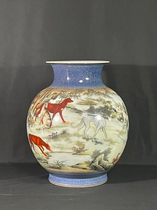 【故宮】郎世寧風白磁犬図瓶 大清雍正年製 南京博物院保管委員会 中国古玩骨董 故宮】郎世寧風白磁犬図瓶大清雍正年製南京博物院保管委員會中國古玩