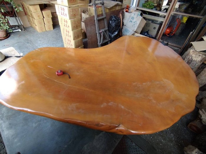 6尺乘8尺高檔台灣檜木原木桌換漆升級紋路畫色專業翻新專業的技術CP值依