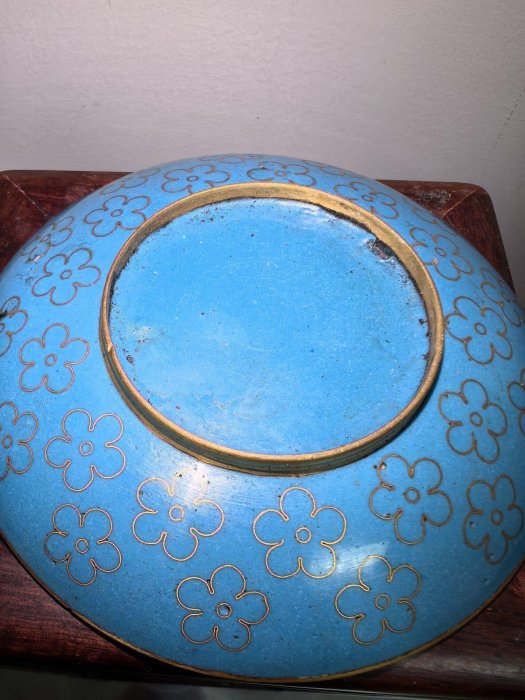景泰藍銅胎掐絲壺，藍底金花手工精製，規整造型適合收藏與泡茶，附托盤