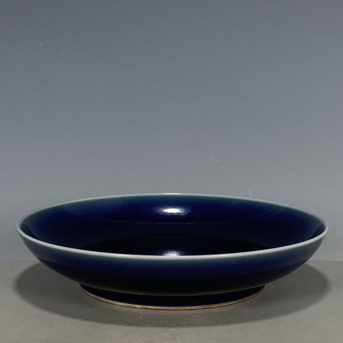 嚴選古董級大清雍正官窯霽藍釉盤子，質地純粹珍藏好物古董瓷盤官窯瓷器