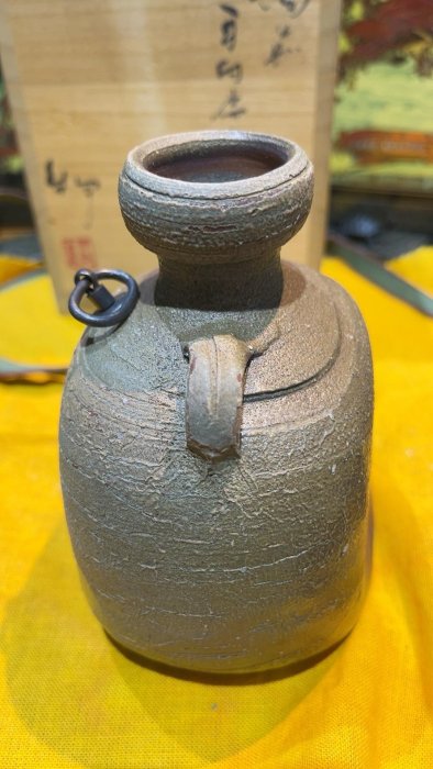 嚴選備前燒陶立掛花入，伊勢崎紳手工藝品日本回流1965年珍藏全品全新附