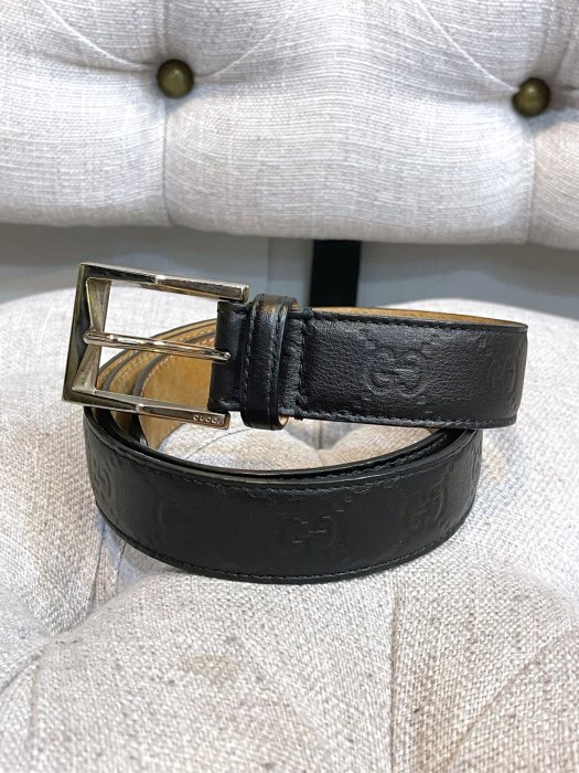 Gucci 二手真品 牛皮 黑色 GG 壓紋 皮帶