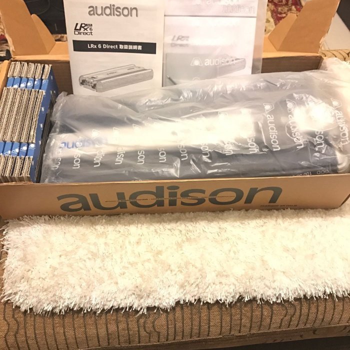 全新品絕版義大利進口發燒6聲道環繞擴大機Audi son lrx6 sr 全新品絕版義大利進口發燒6聲道環繞擴大機Audi son lrx6 sr