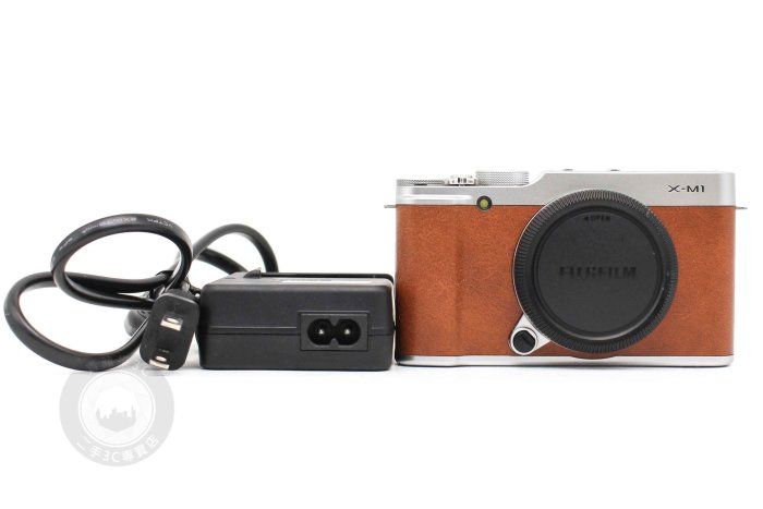 【高雄青蘋果】FUJIFILM X-M1 咖啡皮革機身 WIFI 1600萬像素 單機身 二手相機 #96841