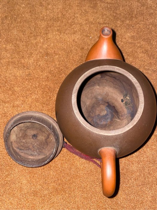 中国宜興紫砂壷 全手工老壼 普品文革早期50年代 本物保証 宜興紫砂壺文革一廠早期庫存老壺黑星砂老泥料純全手工扁鍾紫砂壺