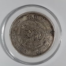 貨幣　銀貨　明治19年　一圓 新1円銀貨 明治19年 前期 接桐葉 中渦 太大頬髭 PCGS MS64