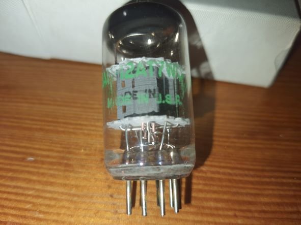 真空管12.東芝-12AT7 庫存新品真空管特價1000元一只/GE-12AT7 庫存新品