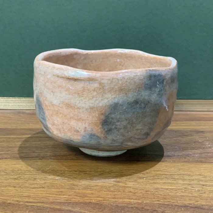 嚴選樂燒抹茶碗，赤樂滿開片，品相完美如圖樂燒碗滿開片抹茶碗| Yahoo拍賣