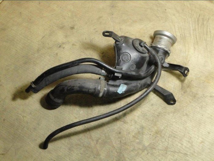 賓士 BENZ W203 油箱 油管 二手品 (編號:F095) 2034701820