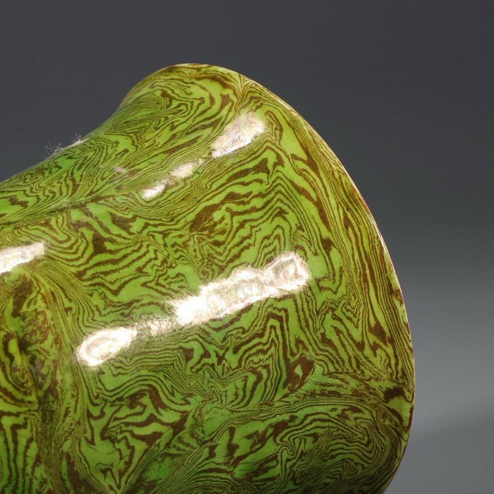 宋式絞胎綠釉高足杯，精雕古雅陶瓷，高11.6公分、口徑8.1~9公分，舊藏