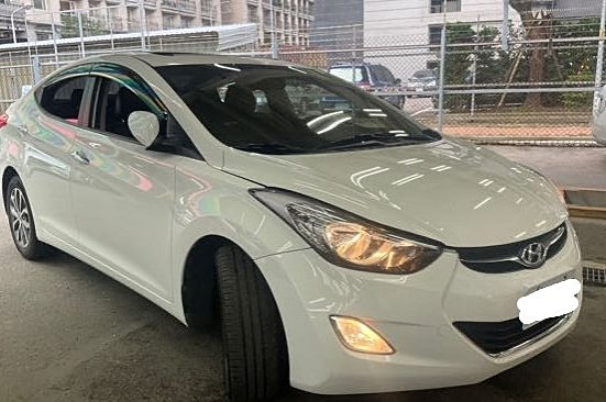 HYUNDAI ELANTRA 2013款 白色