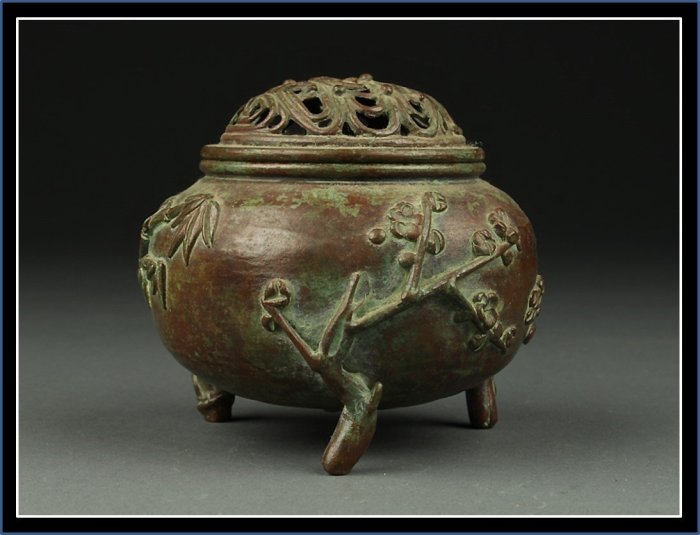 勇福堂》】日本香道具－須賀月芳造【高岡銅器玉型松竹梅紋（三友