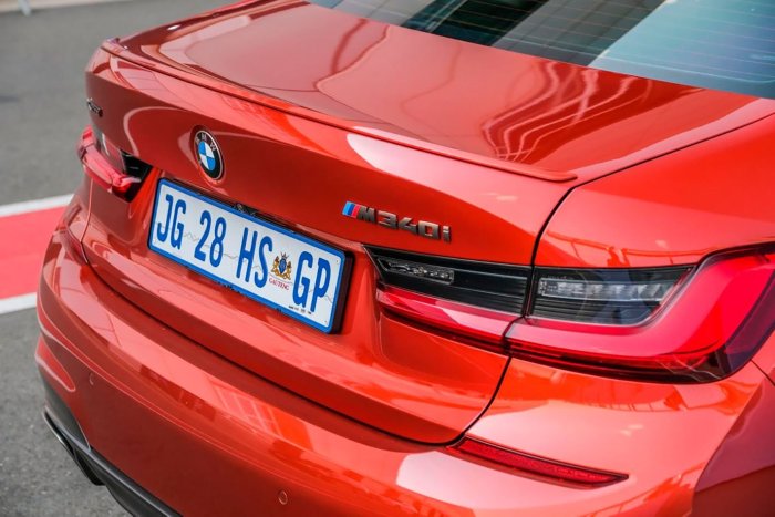 【樂駒】BMW G20 M340i 原廠小鴨尾 改裝 套件 尾翼 空力 外觀