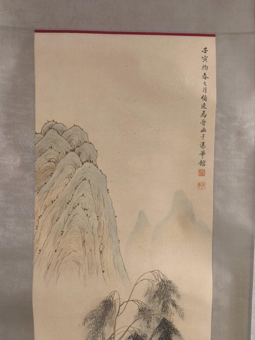 近代馬晉精品駿馬圖軸，宣紙製作，附原裝軸套，家中閒置字畫處理，近