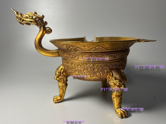 中国古美術 旧蔵 唐代 大唐貞觀款 鍍金銅酒杯 精銅製 小盃 純手作り 鍍金装飾 古玩大唐貞觀酒器唐代酒杯三足龍首鎏金杯金器收藏雜項銅鎏金擺件收藏老