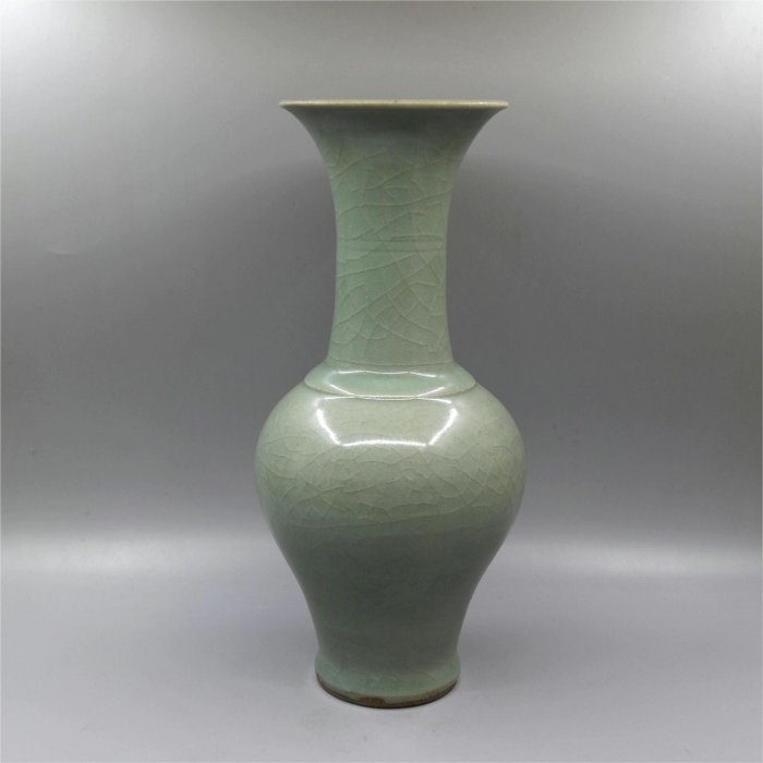 南宋元龍泉窯鳳尾尊高古瓷宋瓷老窯青瓷梅子青花道具高22厘米品相如圖