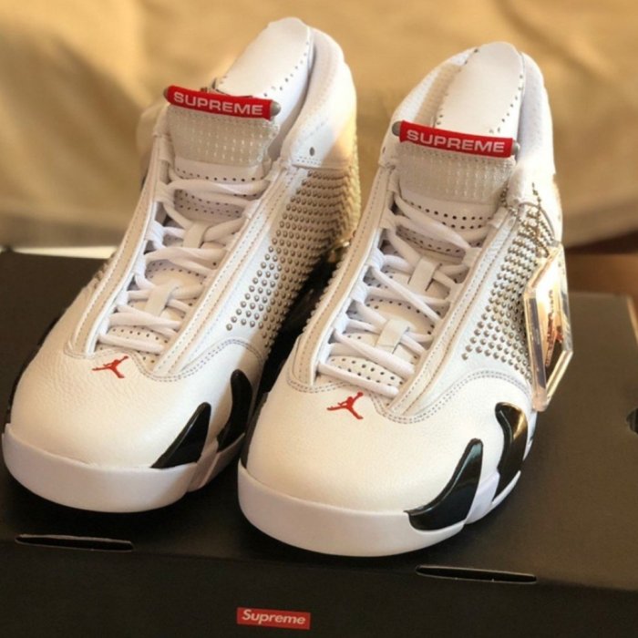 正品】現貨Air Jordan 14 x Supreme 白紅BV7630-106 Yahoo拍賣