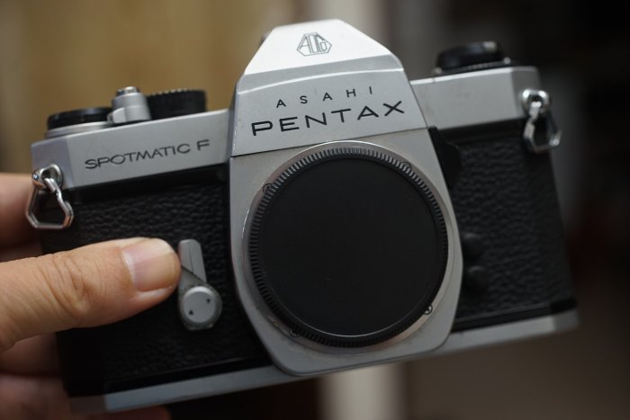 售】Pentax Spotmatic F (SPF) 全機械M42單眼底片機附電池加購