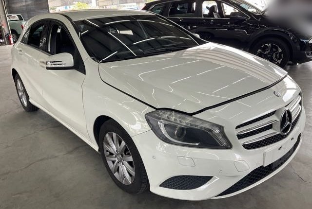 2013年 BENZ A180 1.6L 換檔快撥 9安 平價入主賓士 (SH)