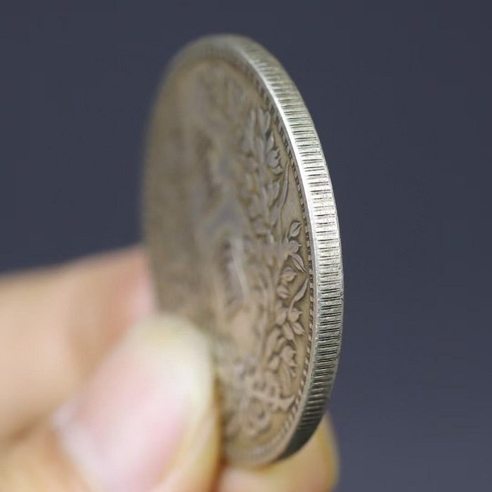 中華民国三年・袁大頭壹圓銀貨・傳世包漿・銀幣・古銭・紀念幣・大型銀貨・硬貨 中華民國三年?袁大頭壹圓銀幣?傳世包漿?銀幣?古錢?紀念幣?大型銀幣