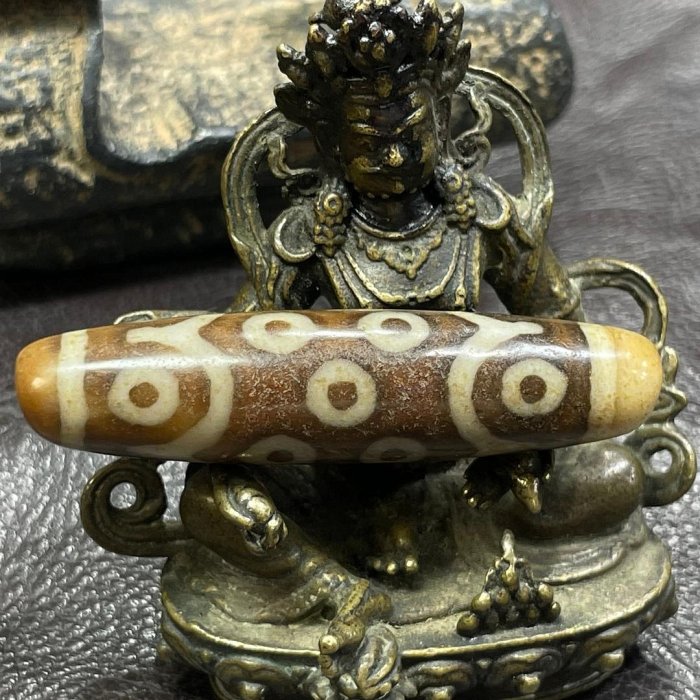 收藏天珠藏傳千歲油潤15眼老天珠！尺寸13x56mm36700 XM32025 | Yahoo拍賣