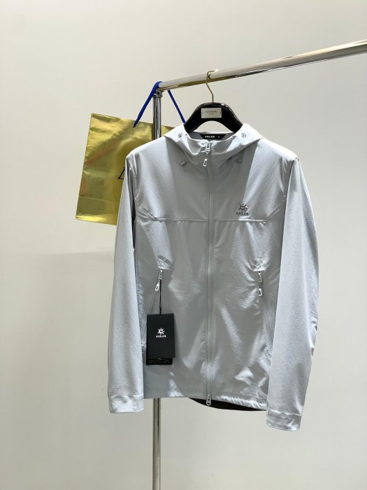 『名品站』KAILAS凱樂石 新款時尚休閒外套 英倫風型男連帽外套 原單大牌 專櫃精品高階運動服沖鋒衣夾克511AT111