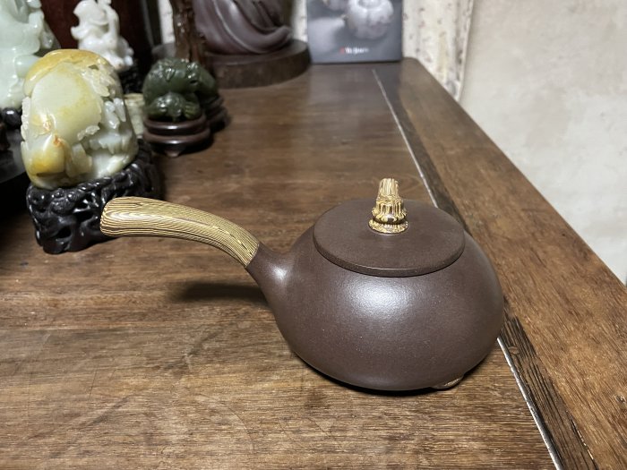 優惠價格）宜興早期（約民國60-70年代作品）紫砂側把壺（壺流、