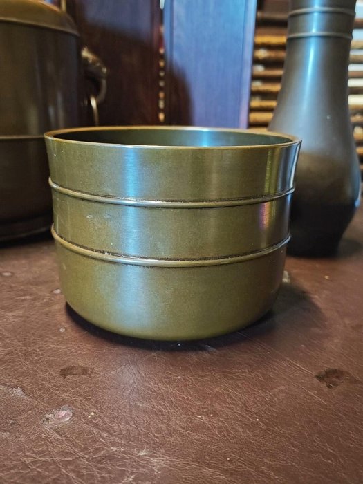 嚴選2180年日本回流唐銅水指，銅質厚重做工精細，直徑18cm，高22cm，重