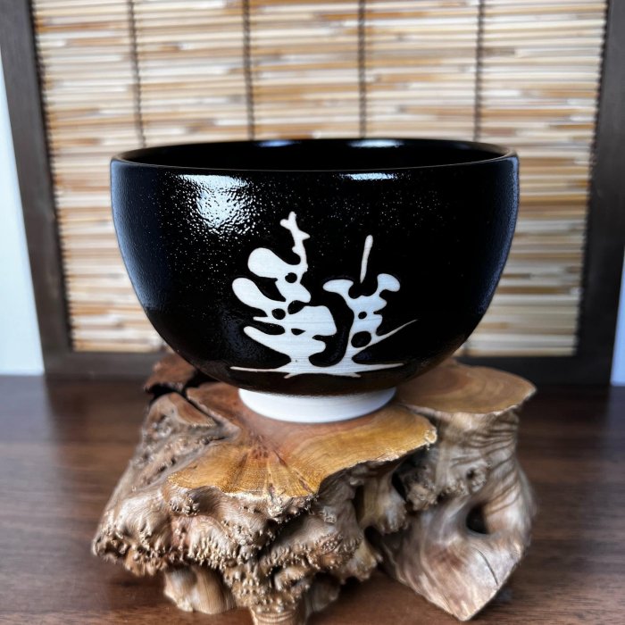 嚴選日本回流杉浦文泰釉子黑抹茶碗，附原盒保存完好。口徑12cm，高8.2